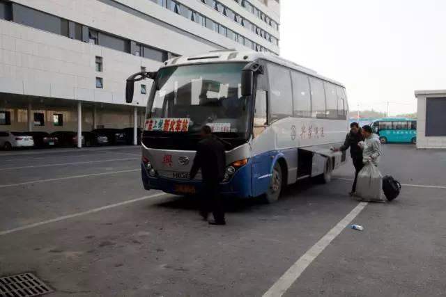 上饶火车站开列车，新春走基层丨“95后”班组的春运使命