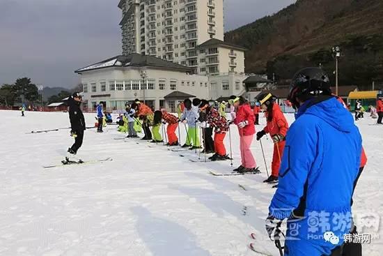 怎么滑雪初学者，初学滑雪入门训练方法