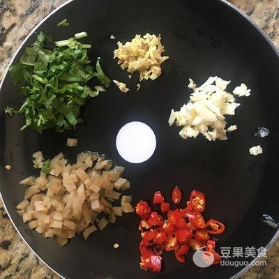 重庆美食攻略烤脑花，就爱这一口-重庆烤脑花