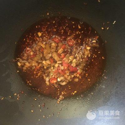 重庆美食攻略烤脑花，就爱这一口-重庆烤脑花