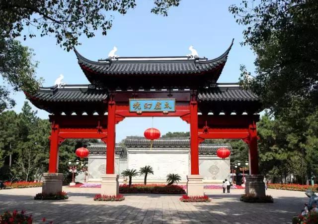 上海旅游必去景点推荐图文，上海本地100个游玩景点列表