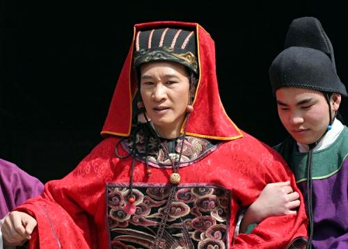 苏培盛发现小太监真实身份，安陵容拿阉人身份笑话苏培盛