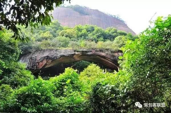 丹霞山旅游风景区，最新最全丹霞山旅游攻略