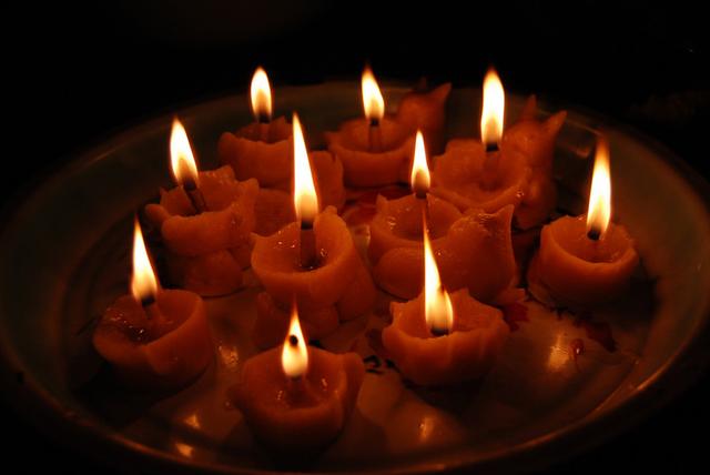 元宵节的花灯和习俗，可以吃的元宵花灯