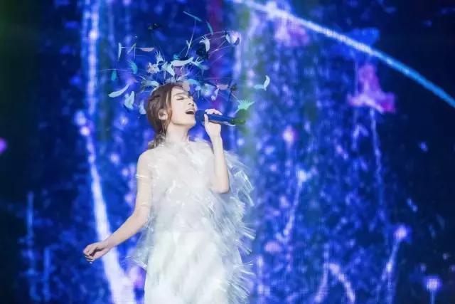 田馥甄参加张惠妹演唱会，张惠妹田馥甄GD