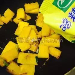 如何炒嫩南瓜才好吃，葱油爽脆南瓜