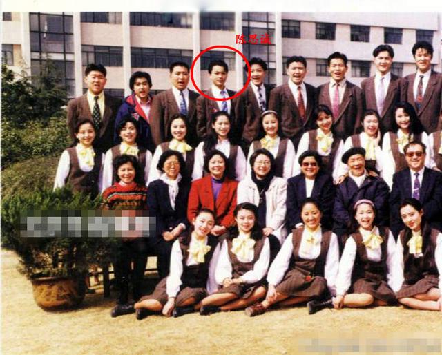  刘亦菲和黄渤是同学你信吗，娱乐圈你想象不到的 刘亦菲和黄渤的同学关系