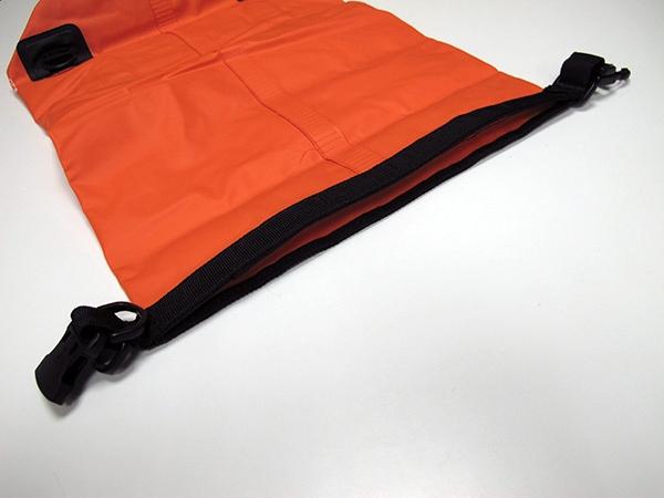 时尚潮流防水包，也许你需要一个防水好包包