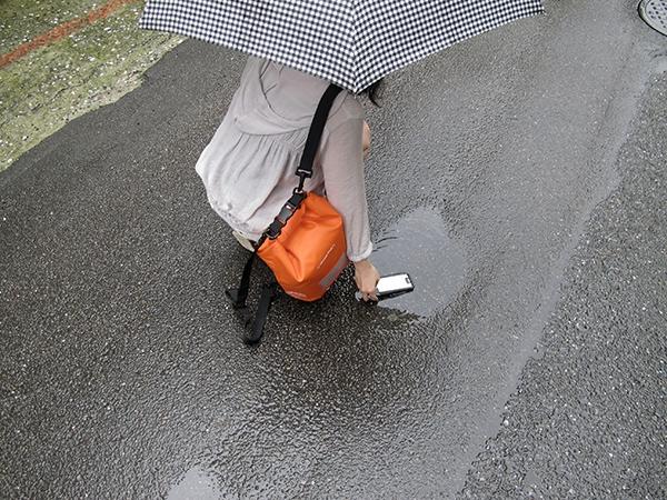 时尚潮流防水包，也许你需要一个防水好包包