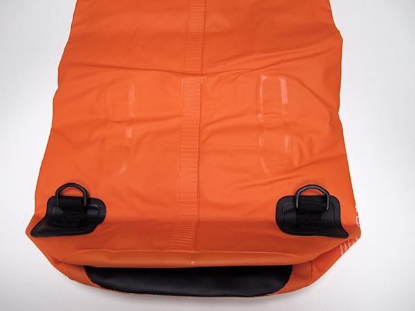 时尚潮流防水包，也许你需要一个防水好包包