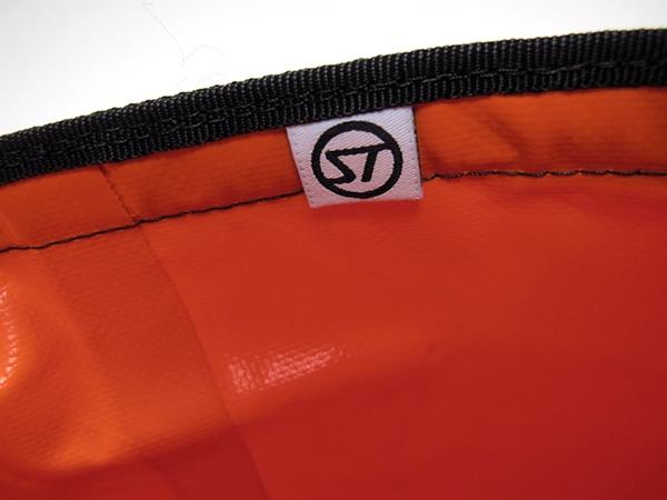 时尚潮流防水包，也许你需要一个防水好包包