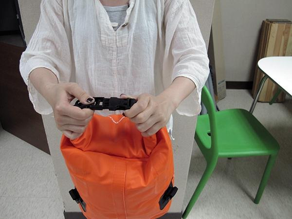 时尚潮流防水包，也许你需要一个防水好包包