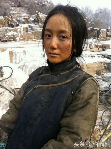 黄轩前三个女朋友，16岁出道演技秒杀小花旦