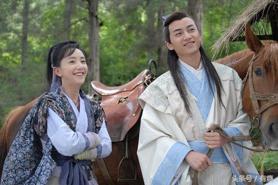 黄轩前三个女朋友，16岁出道演技秒杀小花旦