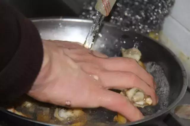 假鲍鱼的家常做法，假鲍鱼的做法有哪些（10分钟做出以假乱真“鲍鱼”）