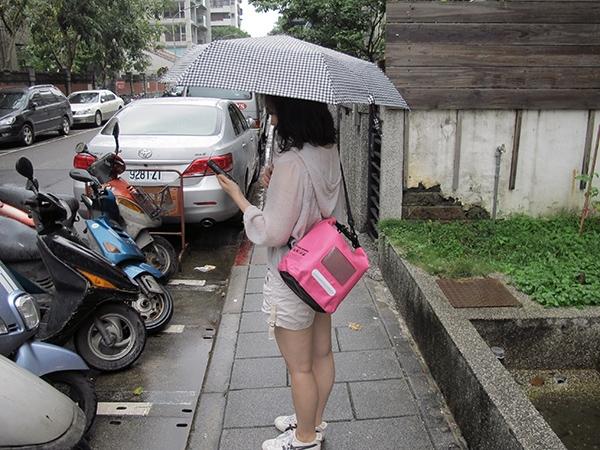 时尚潮流防水包，也许你需要一个防水好包包