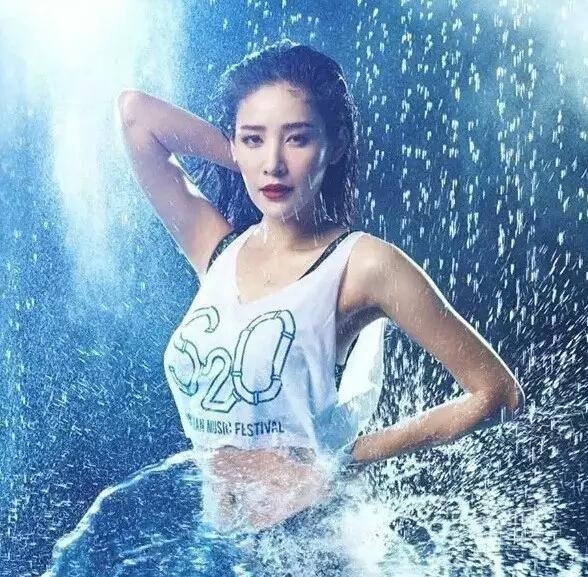 曼谷泼水音乐节，泰国全球最大泼水狂欢音乐节