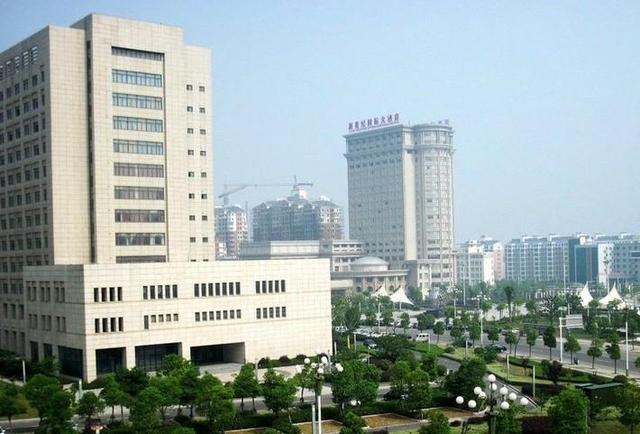 天长市苏宁老总张近东，中小城市综合实力百强县