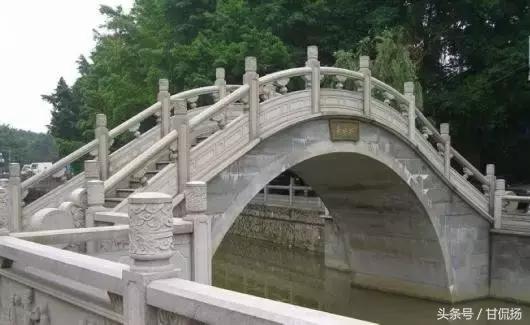 中山必去的十大景点，广东中山最值得去的五大景点