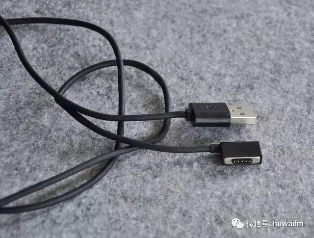 诺基亚最新款功能机，诺基亚和它们比简直弱爆了