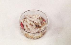 无骨鸡爪泡椒凤爪的做法，精选美味无骨泡椒凤爪的做法