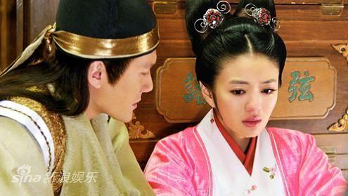 安以轩曾与胡歌组cp，安以轩嫁百亿总裁的结婚誓言对胡歌用过