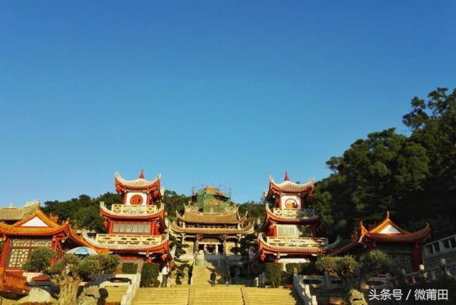 莆田湄洲湾黄金沙滩，8月2日，《早安·莆田》