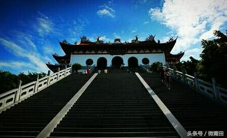 莆田湄洲湾黄金沙滩，8月2日，《早安·莆田》