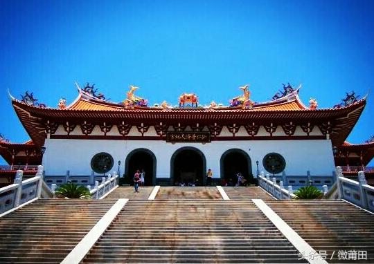 莆田湄洲湾黄金沙滩，8月2日，《早安·莆田》