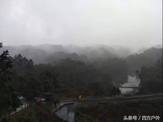 成都市去青城山旅游攻略路线图，成都到青城山后山徒步自助