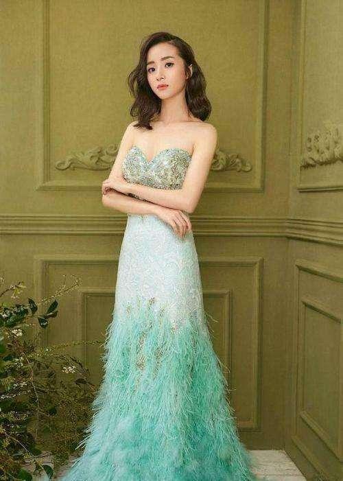 旋风少女戚百草努力的样子，毫不起眼的小配角却红到发紫.还记得她们吗