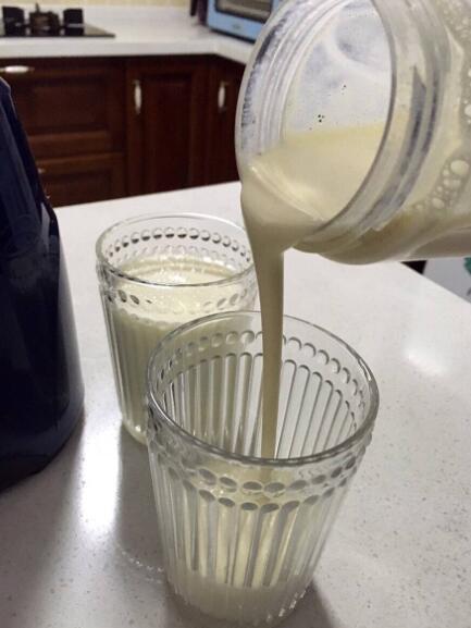 如何制作蓝莓果汁，蓝莓女生的最爱-蓝莓奶昔的独家做法