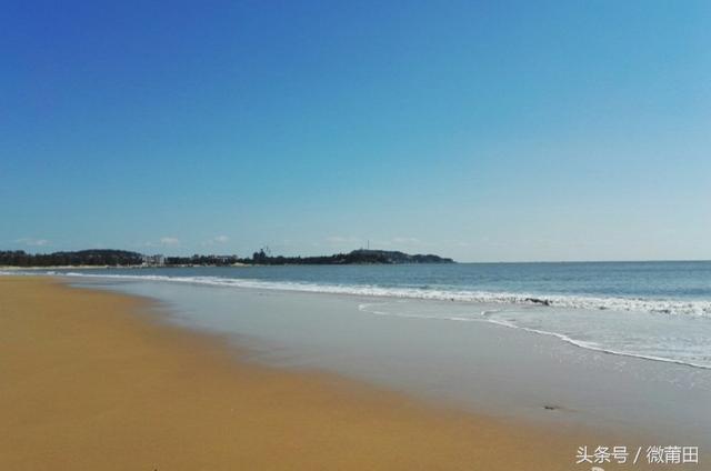 莆田湄洲湾黄金沙滩，8月2日，《早安·莆田》