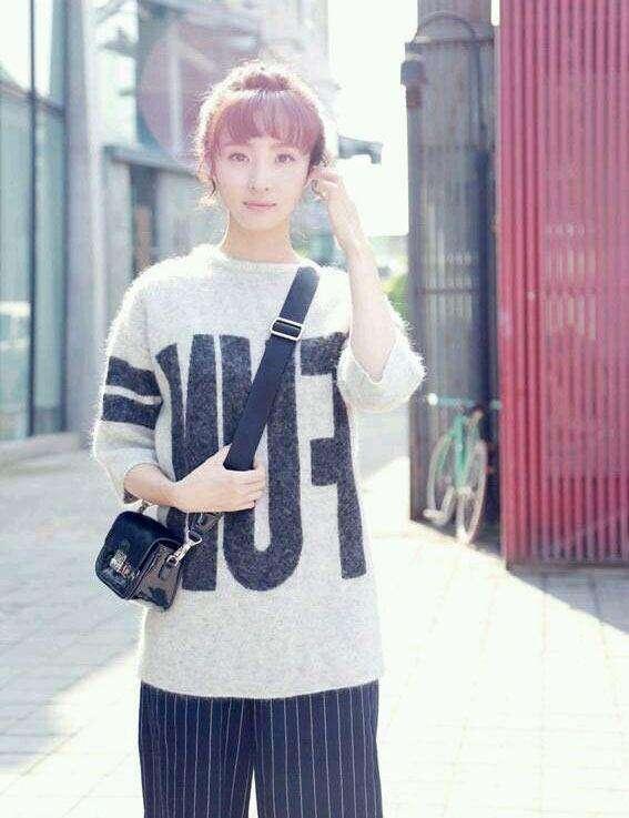 旋风少女戚百草努力的样子，毫不起眼的小配角却红到发紫.还记得她们吗