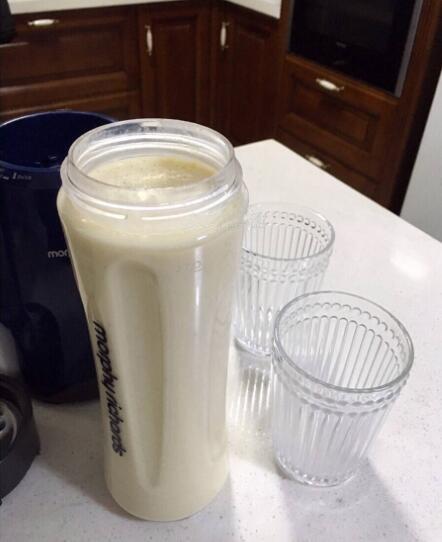 如何制作蓝莓果汁，蓝莓女生的最爱-蓝莓奶昔的独家做法