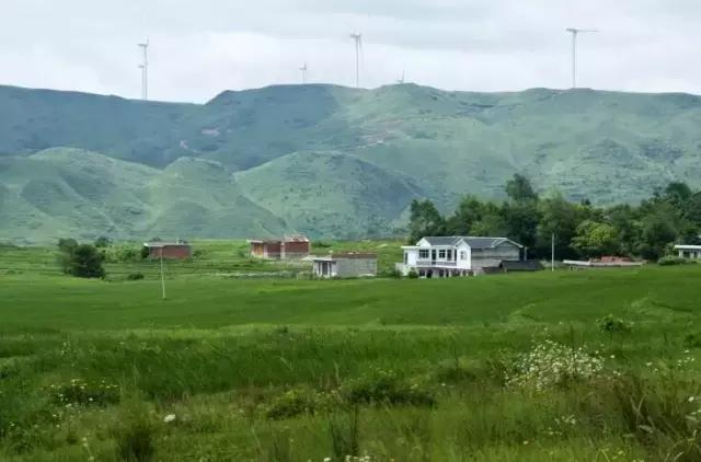 贵阳哪里适合情侣旅游，去贵阳郊外寻一处民俗村