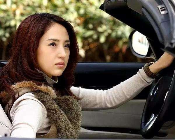 黎姿年轻时最美照，21岁时的她惊艳众人