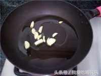 红烧猪皮的做法，红烧猪皮的家常做法大全