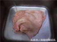 红烧猪皮的做法，红烧猪皮的家常做法大全