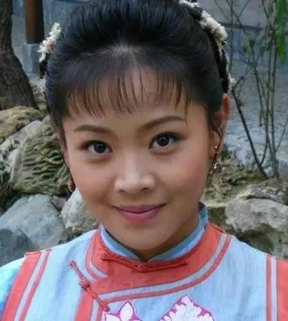 张嘉译有几个妻子，张嘉译的历任妻子（张嘉译的老婆是她）