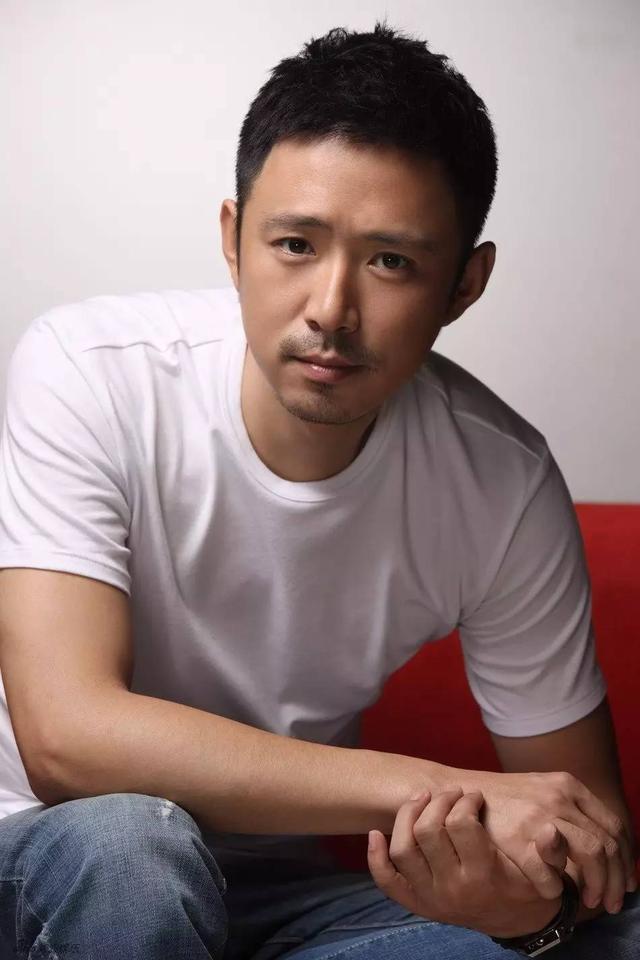 演过情深深雨蒙蒙中的陆尔豪，出道22年终于凭《谢谢你医生》火了