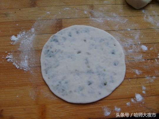 网红梅菜扣肉饼做法，哈师大夜市的梅菜扣肉饼