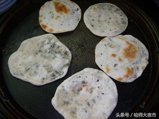 网红梅菜扣肉饼做法，哈师大夜市的梅菜扣肉饼