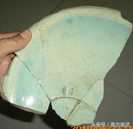 钧窑釉色月白，天青色等烟云——钧窑天青釉花盆