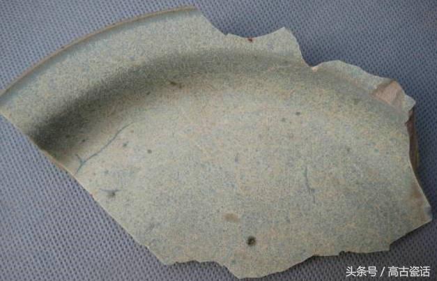 钧窑釉色月白，天青色等烟云——钧窑天青釉花盆