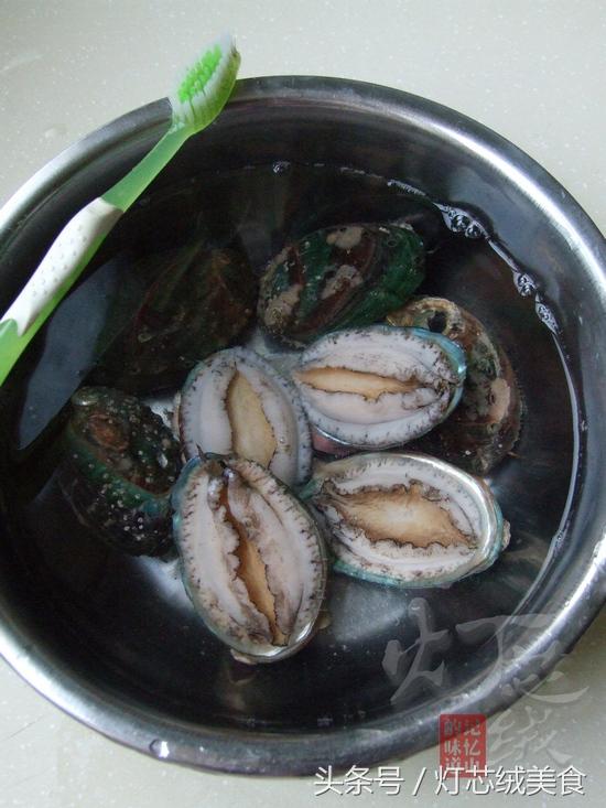 煮粥的米水和米的比例是多少，煮粥米水比例是1:6还是1:8合适