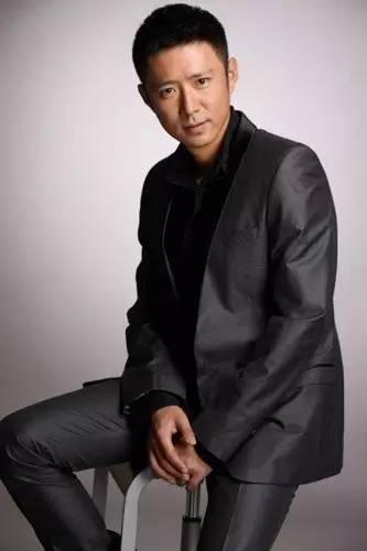 演过情深深雨蒙蒙中的陆尔豪，出道22年终于凭《谢谢你医生》火了