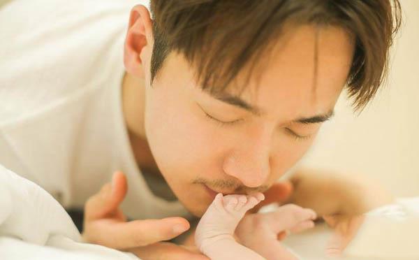 闷骚男的四大特征，闷骚男人的典型特征有哪些
