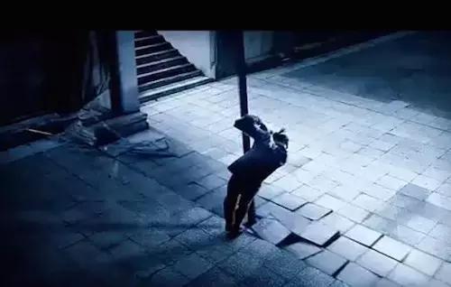 重度强迫症有多么的可怕，强迫症的痛苦你真的懂吗