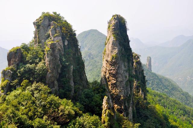 金华周边旅游必去十大景点推荐，浙江金华最著名的十大旅游景点